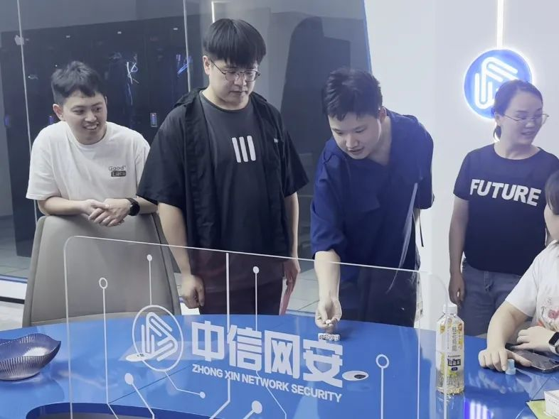 图片11 图片11