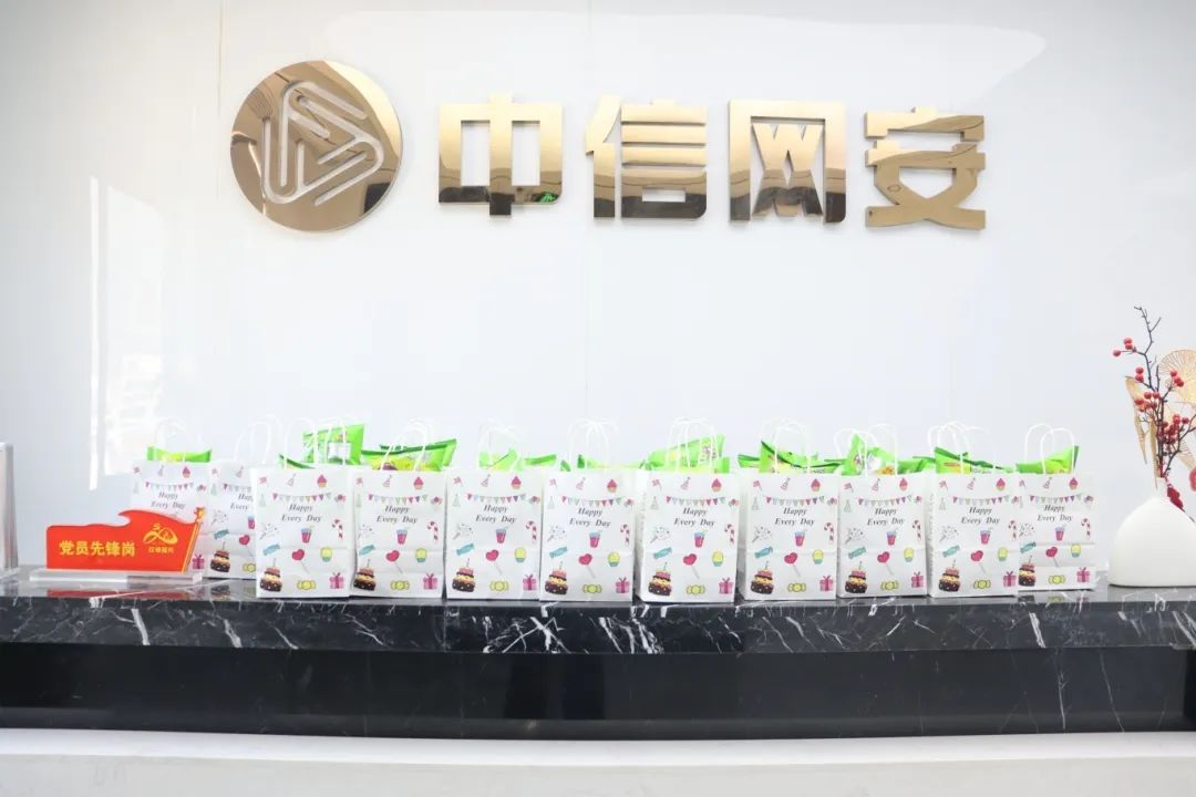 图片1 图片1